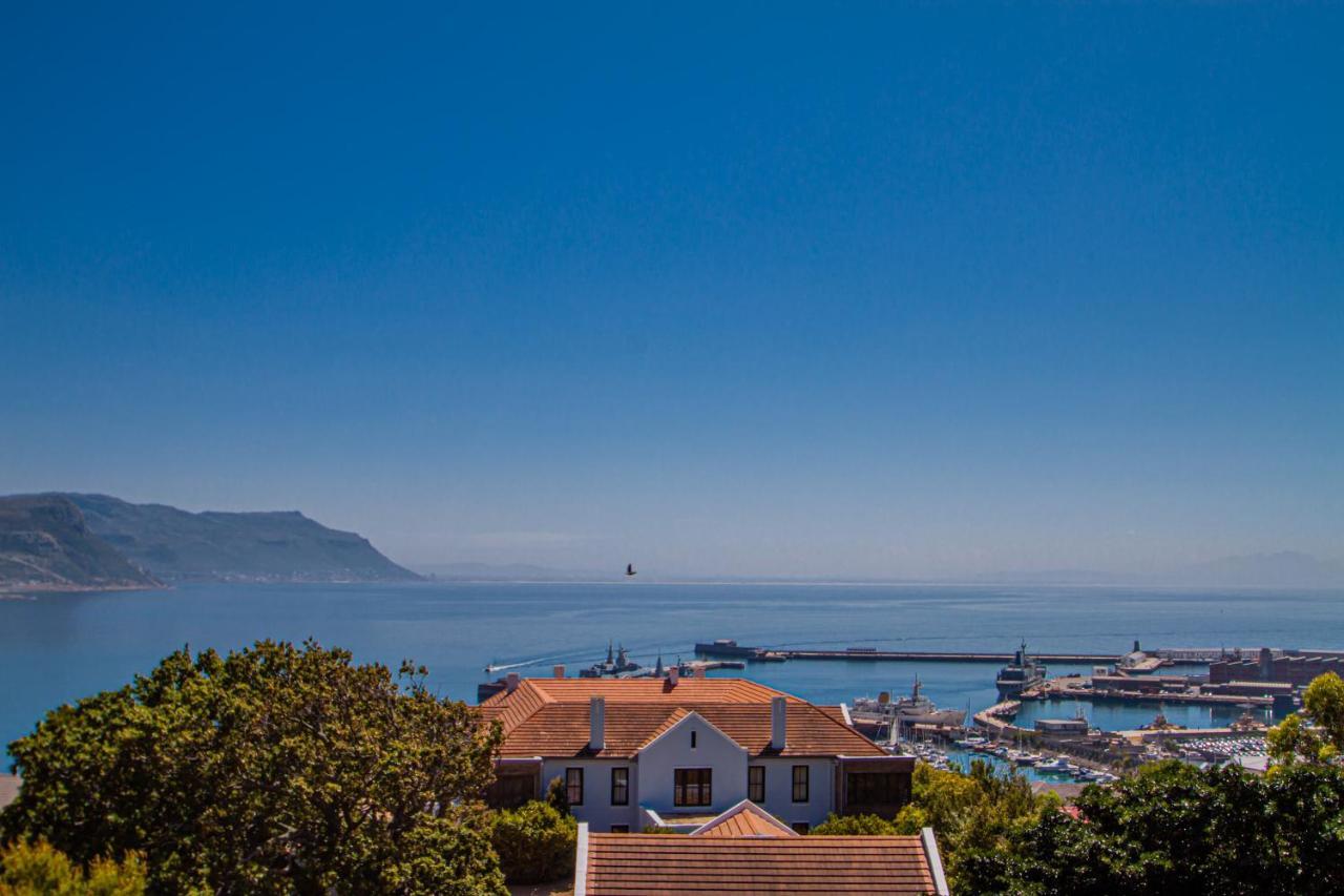 Hotel A Boat House à Simonʼs Town Extérieur photo