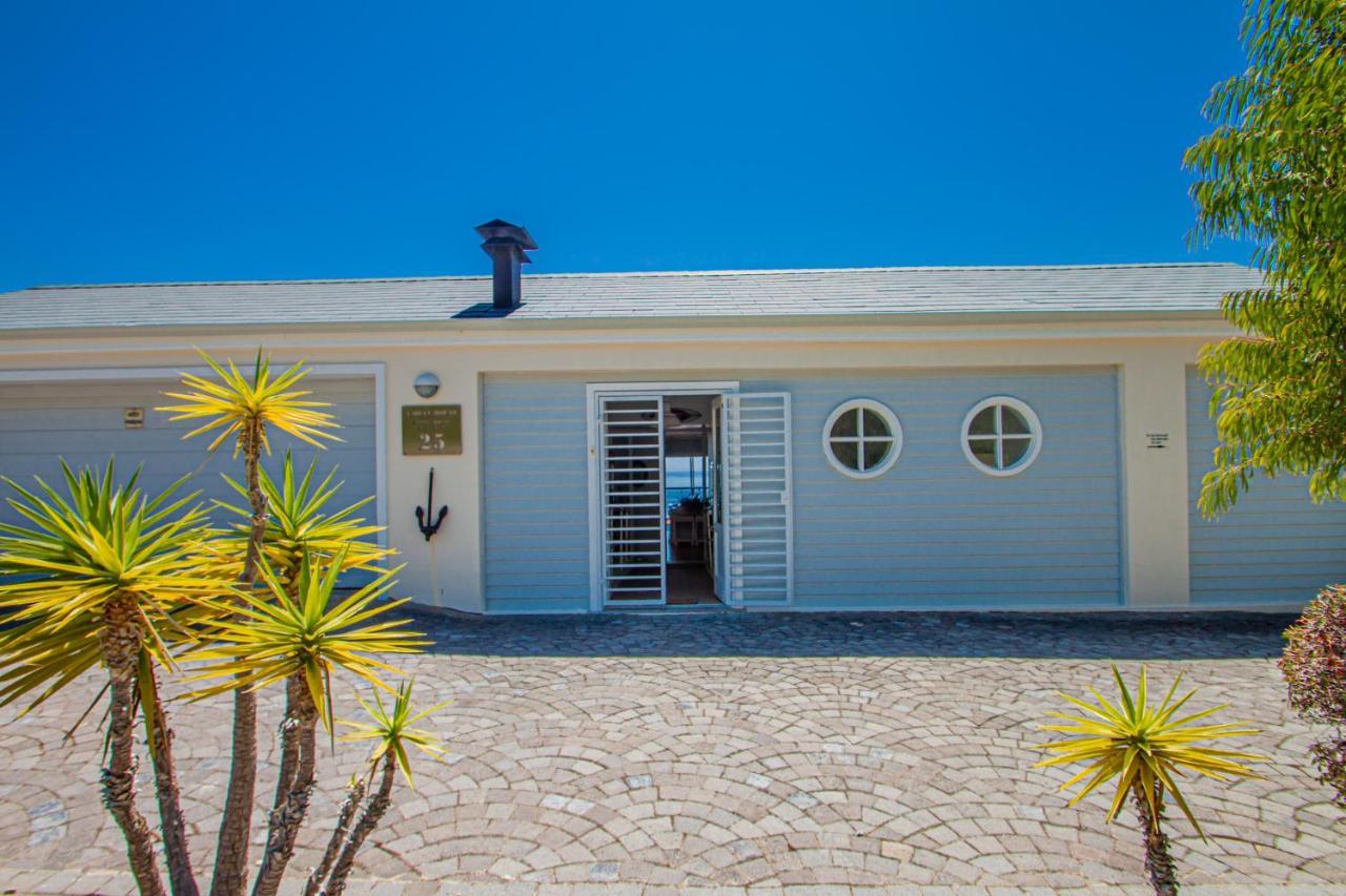 Hotel A Boat House à Simonʼs Town Extérieur photo